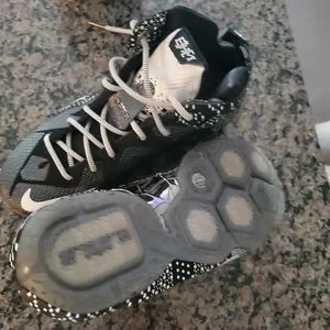 New Lebron\'s (Black Lives Matter) Size 6 Nike | Shoes | New Lebrons Black Lives Matter Size 6 | Poshmark main image 2